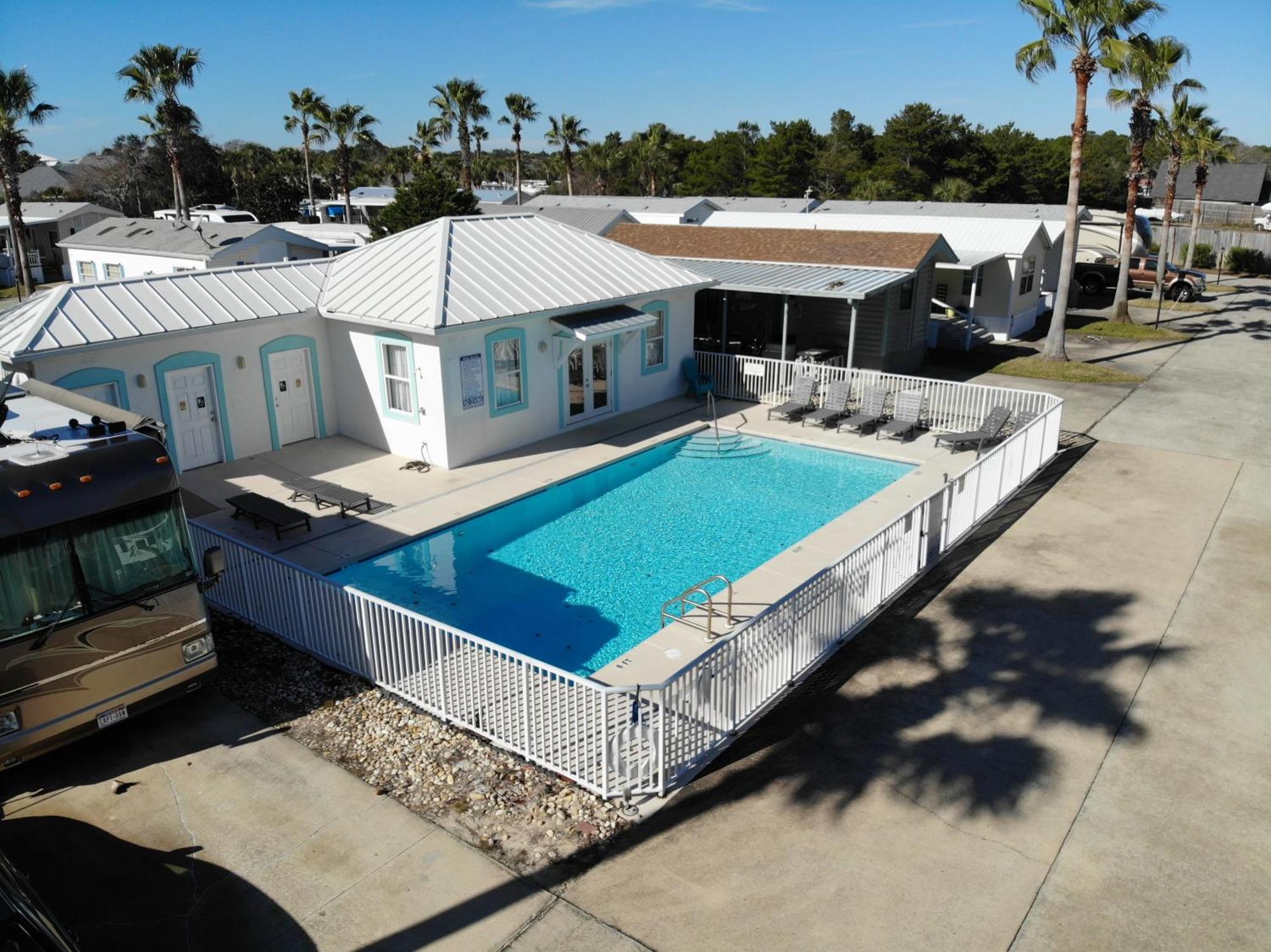 Family Friendly Beach Home Located In Beautiful Miramar Beach, Fl Destin Eksteriør bilde